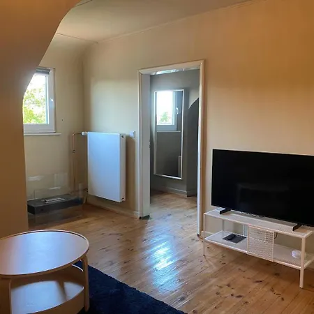 Dachgeschosswohnung In Altbauvilla 아파트 Weilerbach